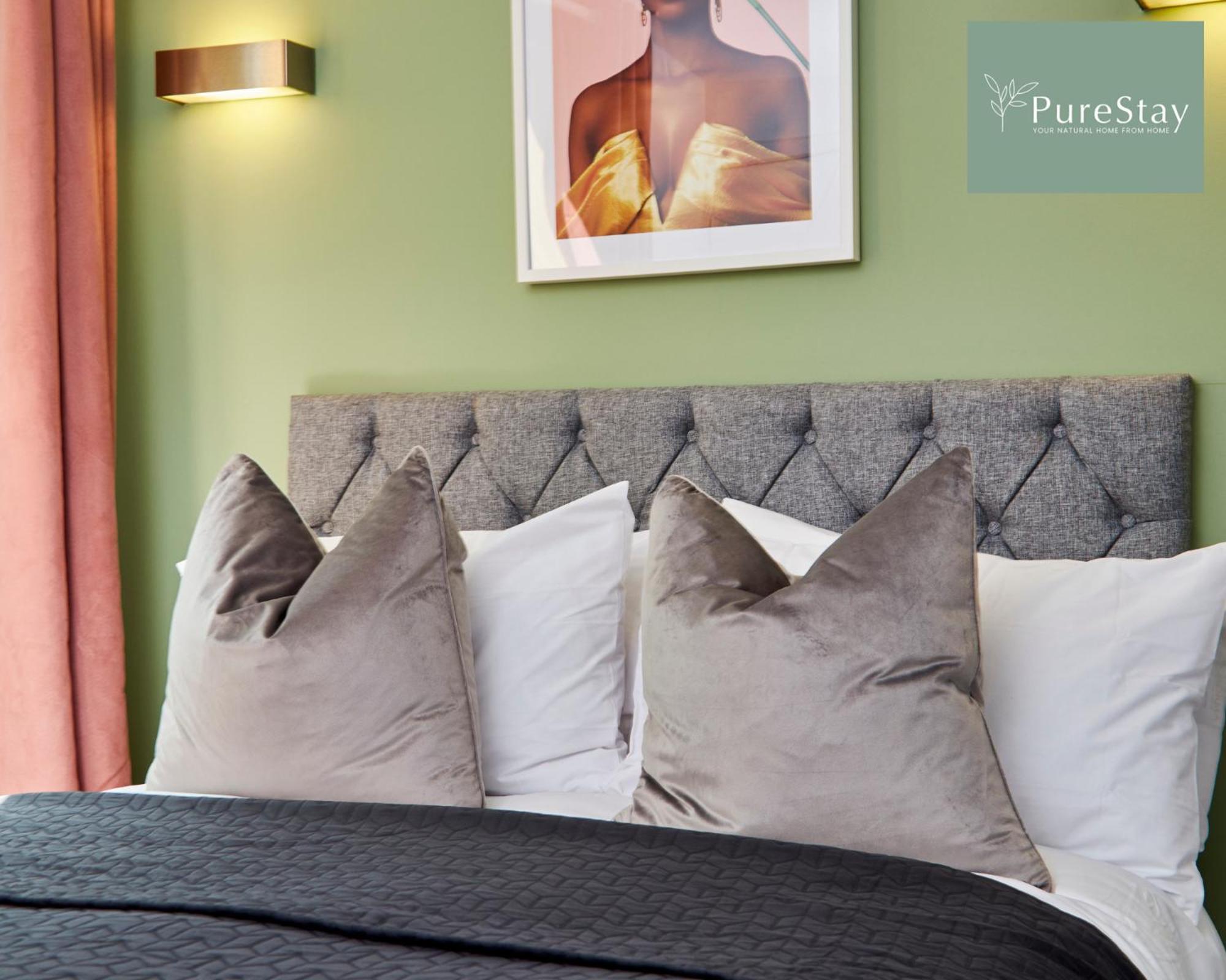 Beautiful Four Bed House By Purestay Short Lets & Serviced Accommodation Coventry With Parking Luaran gambar