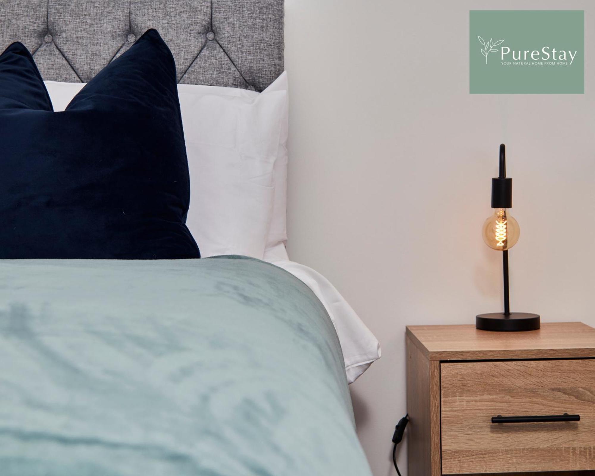 Beautiful Four Bed House By Purestay Short Lets & Serviced Accommodation Coventry With Parking Luaran gambar