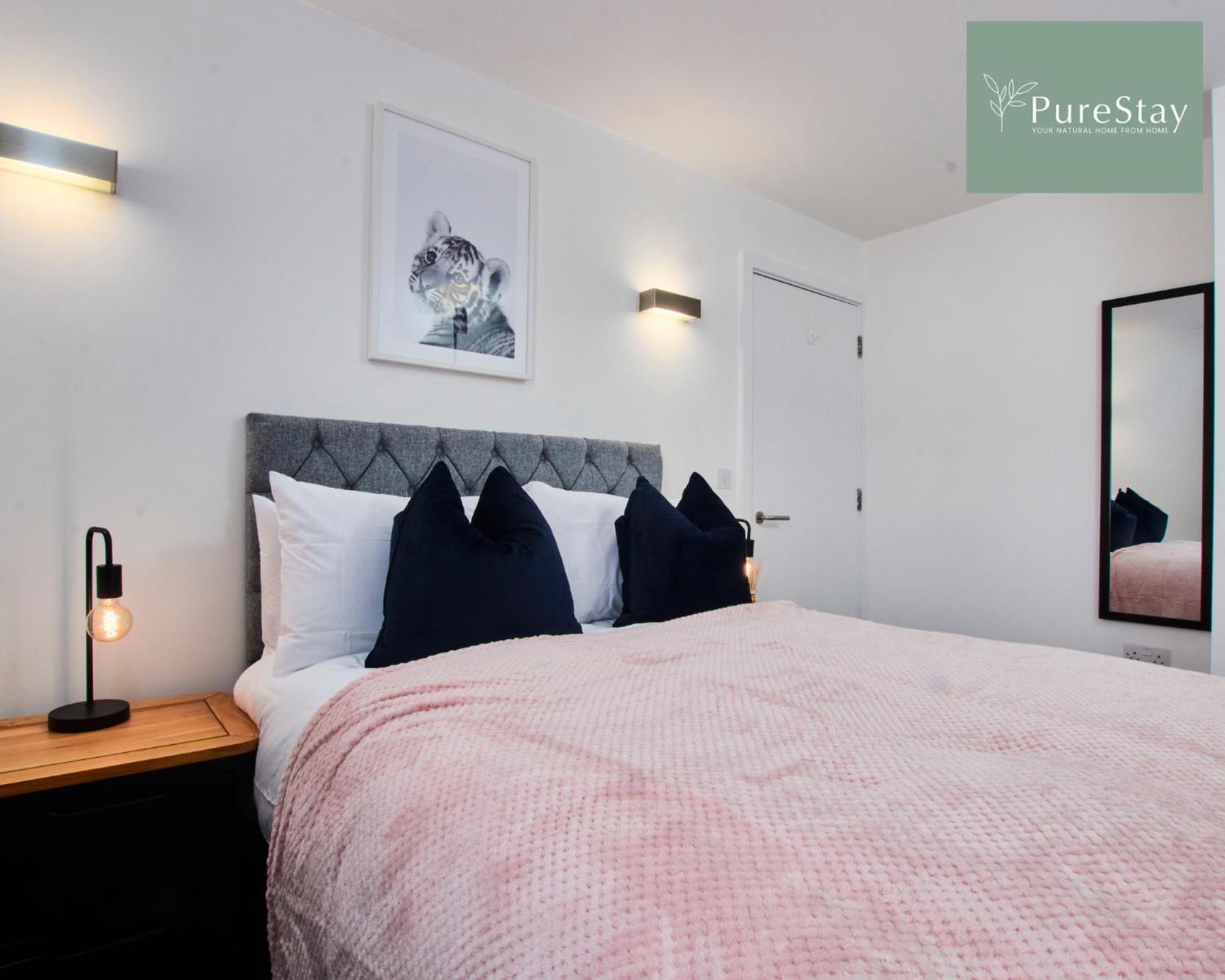 Beautiful Four Bed House By Purestay Short Lets & Serviced Accommodation Coventry With Parking Luaran gambar