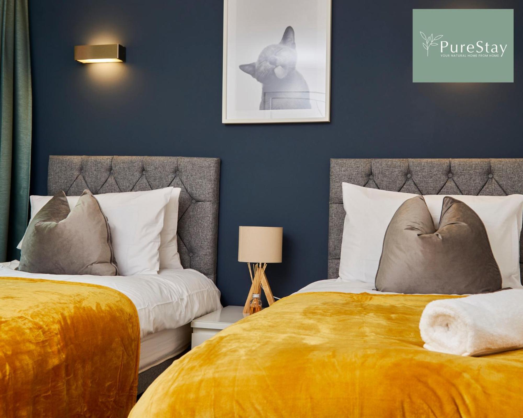 Beautiful Four Bed House By Purestay Short Lets & Serviced Accommodation Coventry With Parking Luaran gambar