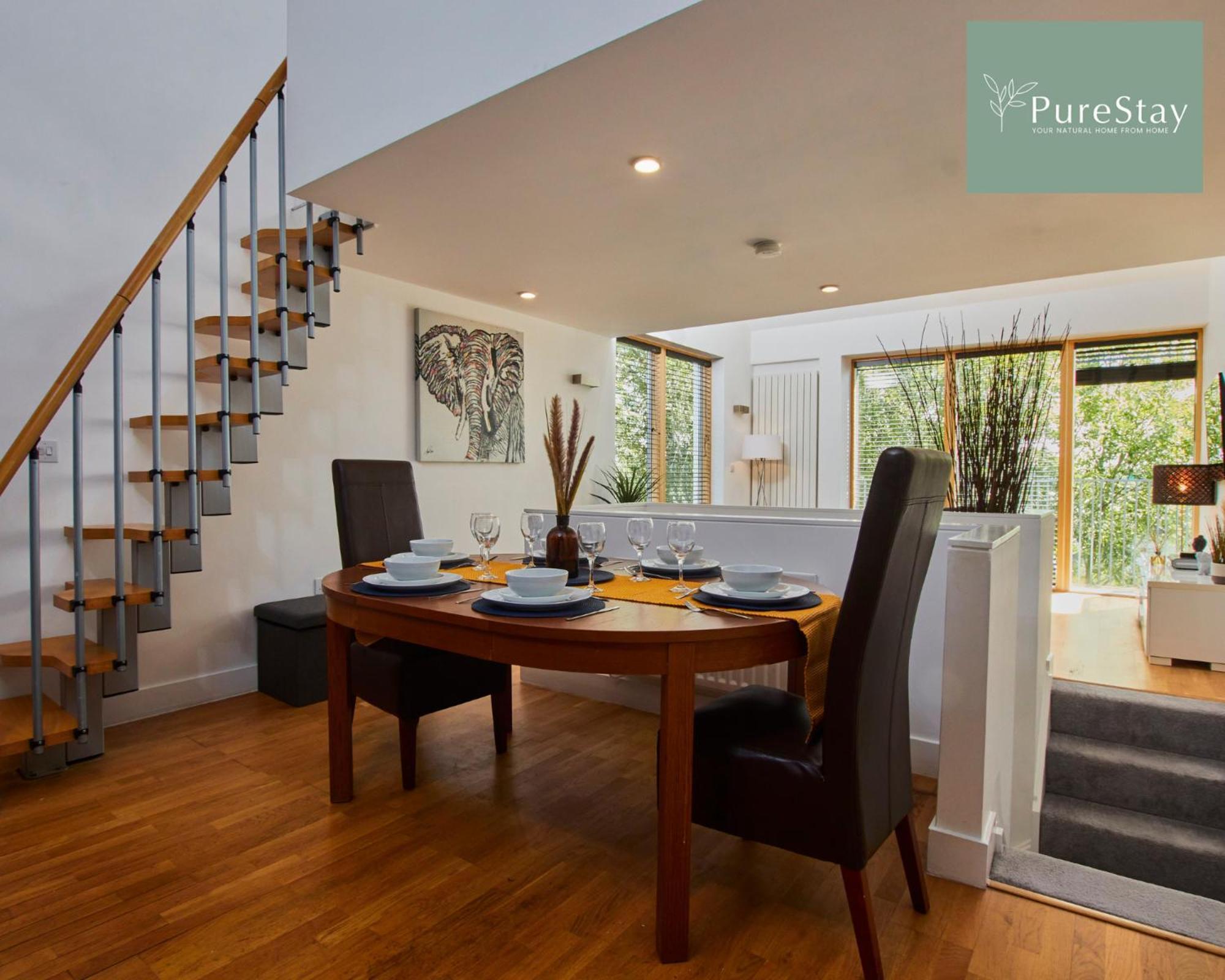 Beautiful Four Bed House By Purestay Short Lets & Serviced Accommodation Coventry With Parking Luaran gambar