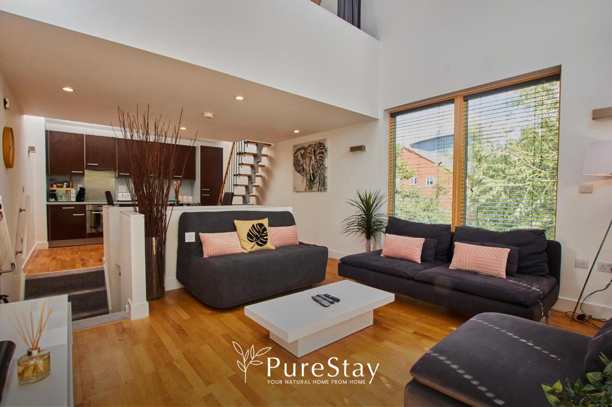 Beautiful Four Bed House By Purestay Short Lets & Serviced Accommodation Coventry With Parking Luaran gambar